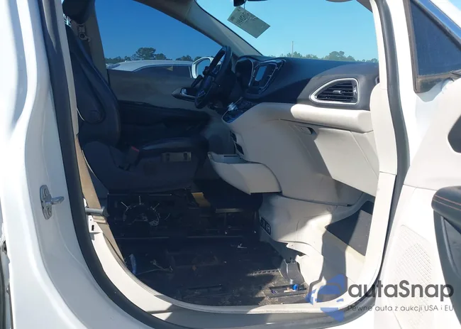 2C4RC1BG2LR131648: 43629491