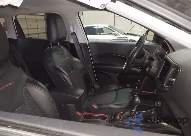 3C4NJDDBXKT668755: 43630288