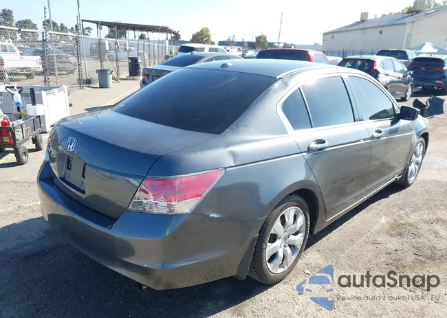 1HGCP26808A111334: 43630800