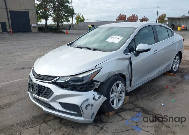 1G1BE5SM3J7232925: 43629987