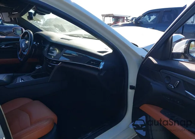 1G6KG5RS1JU158978: 43629991