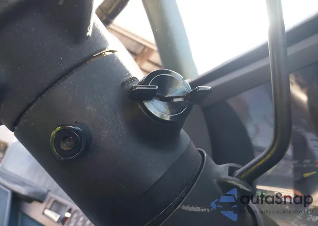 2GCEC19KXR1326123: 43630131