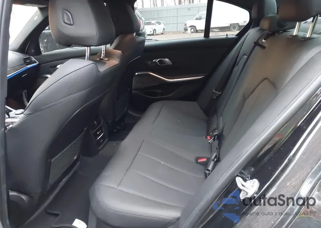 3MW5R7J01M8B48377: 43631291