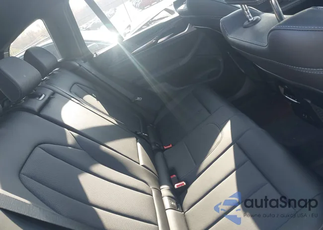 5UX43DP08R9U64053: 43631295