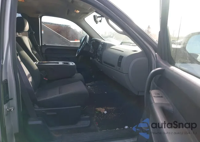 1GCRKREA3BZ387732: 43631376