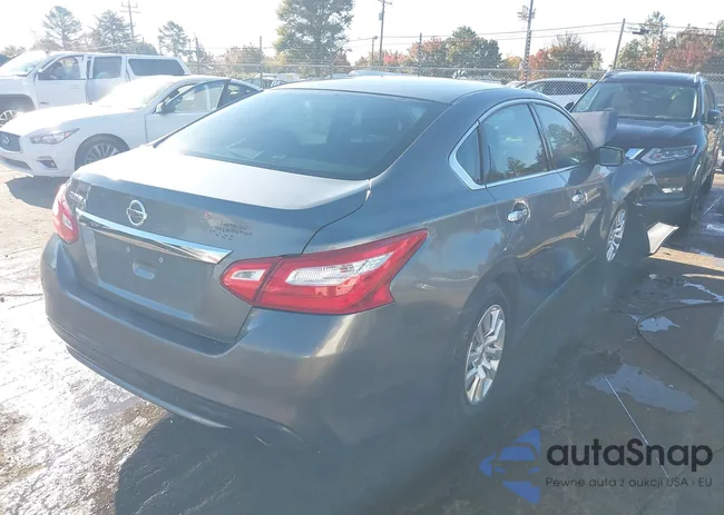 1N4AL3AP5HN360636: 43631475