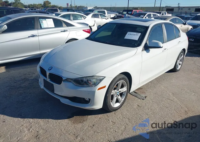 WBA3B3G59FNT68437: 43631695