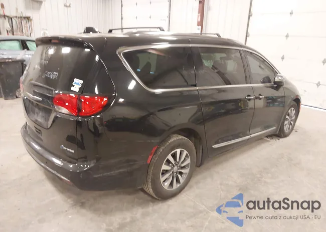 2C4RC1N71LR277857: 43631784