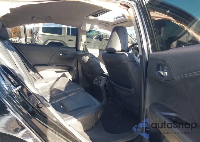 1HGCR3F91FA005237: 43631802