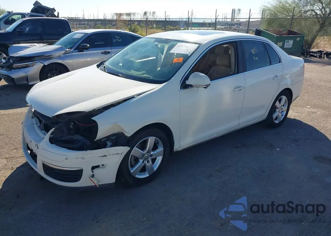 3VWRM71K68M037290: 43631817