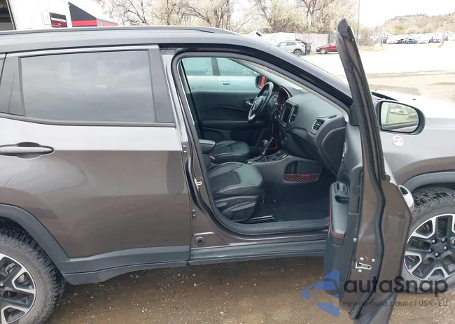 3C4NJDDB3LT150004: 43631042