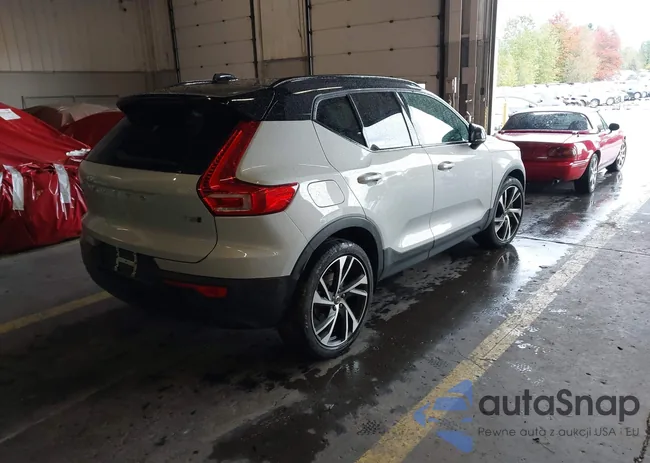 YV4162UM9M2608943: 43631180