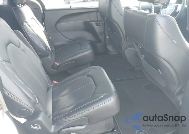 2C4RC1BG1TR174779: 43631201