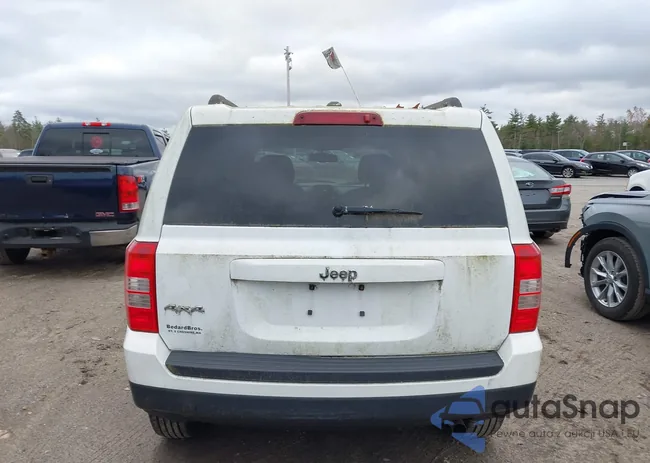 1C4NJRBB8FD324630: 43632369