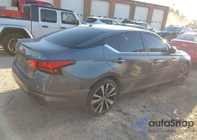 1N4BL4CW5KN316822: 43632622