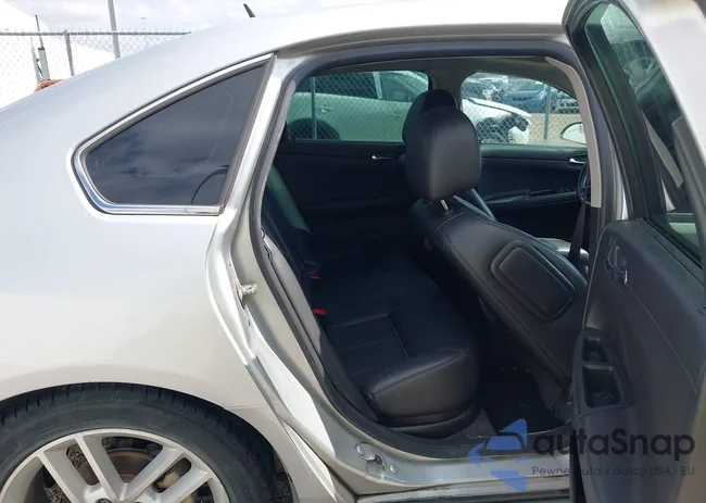 2G1WC5E30C1129682: 43631955