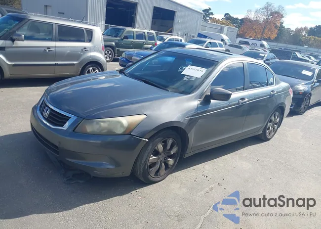 1HGCP2F81AA041977: 43633656