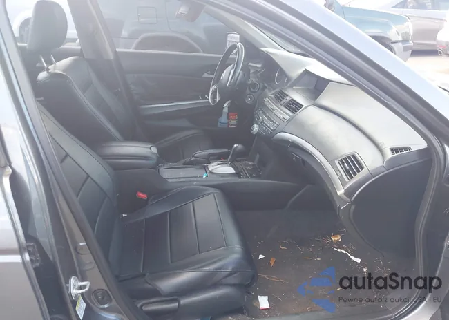 1HGCP2F81AA041977: 43633656