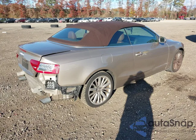 WAUVFAFH9BN009564: 43633741