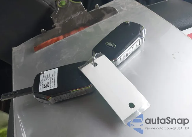 3KPF24AD4ME398923: 43632943