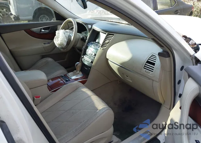 JN8AS1MU0AM800569: 43632970