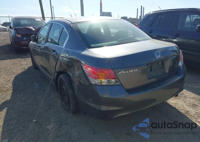 1HGCP2F34AA188735: 43633096