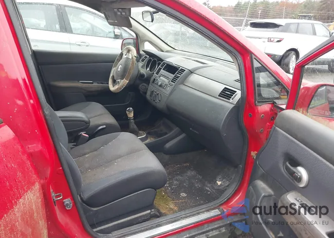 3N1BC13E38L366288: 43634486