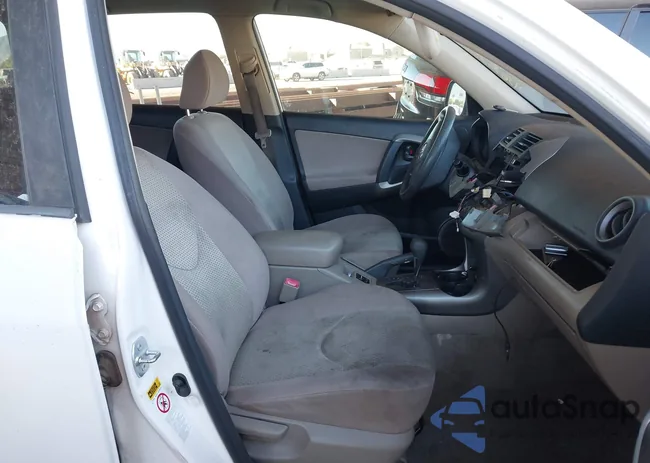 JTMBD33V376044233: 43635353