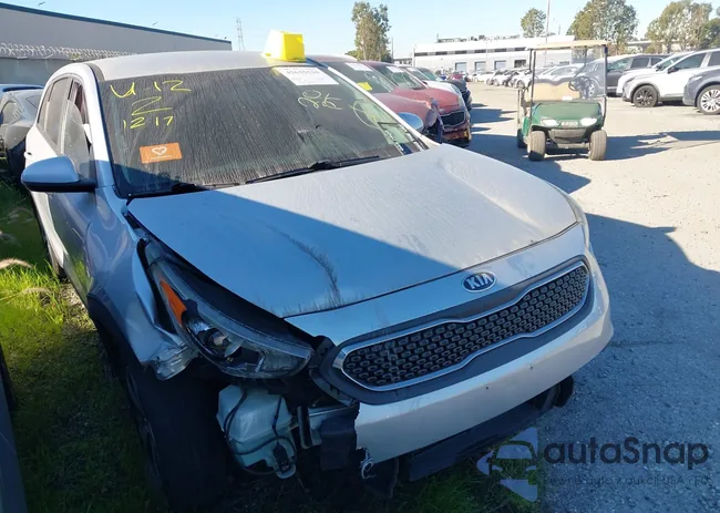 KNDCB3LC5H5068016: 43635510