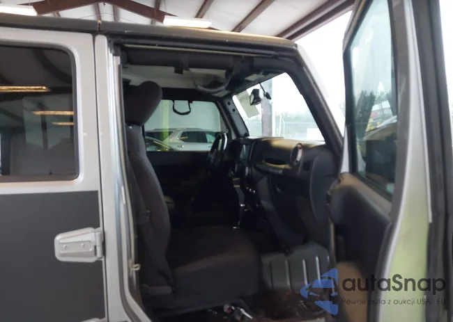 1C4HJWDGXEL190048: 43635558