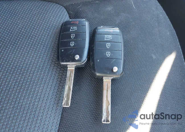 KNDPB3AC2E7611861: 43635683