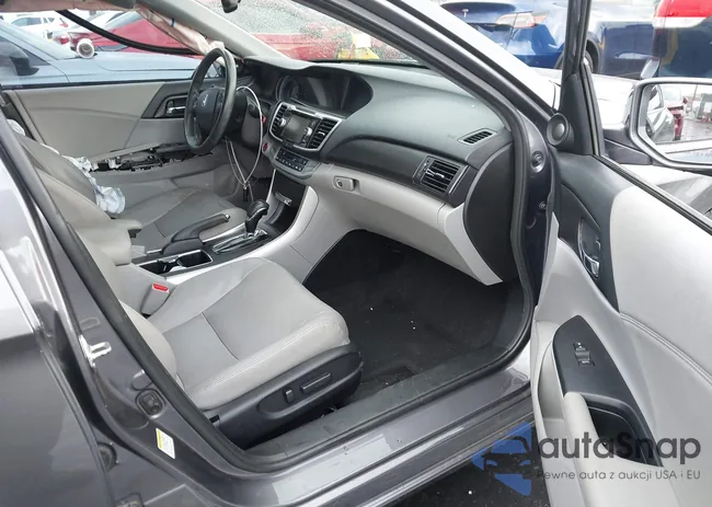 1HGCR2F80FA119201: 43634924