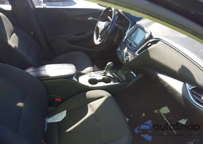 1G1ZE5ST9HF220641: 43635015