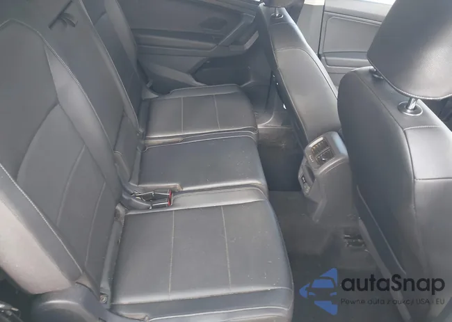 3VV3B7AX6KM099243: 43636462