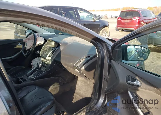 1FADP3F21DL117748: 43636785