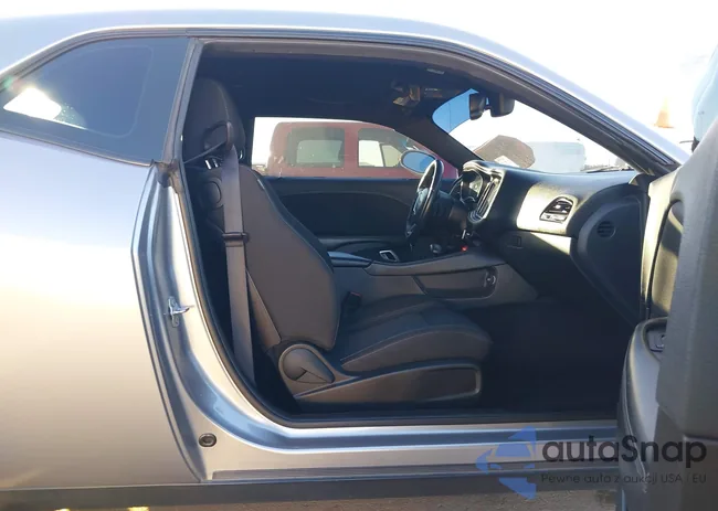 2C3CDZAG2GH240243: 43636805