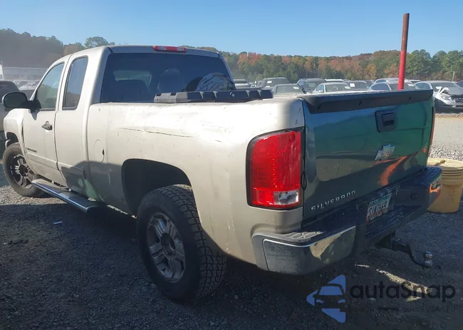 1GCEC19J28Z331068: 43636059