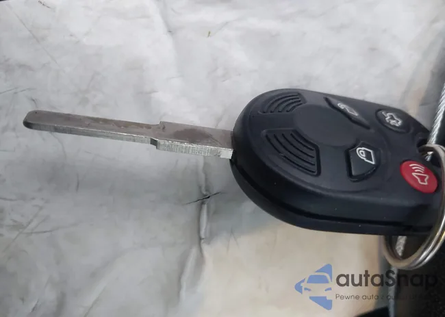 1FADP3F28GL305445: 43637846