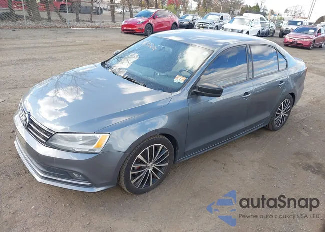 3VWD17AJXGM392746: 43637201