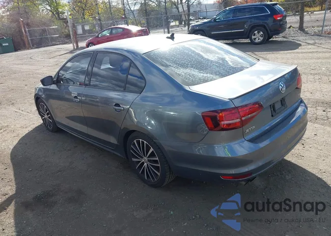 3VWD17AJXGM392746: 43637201