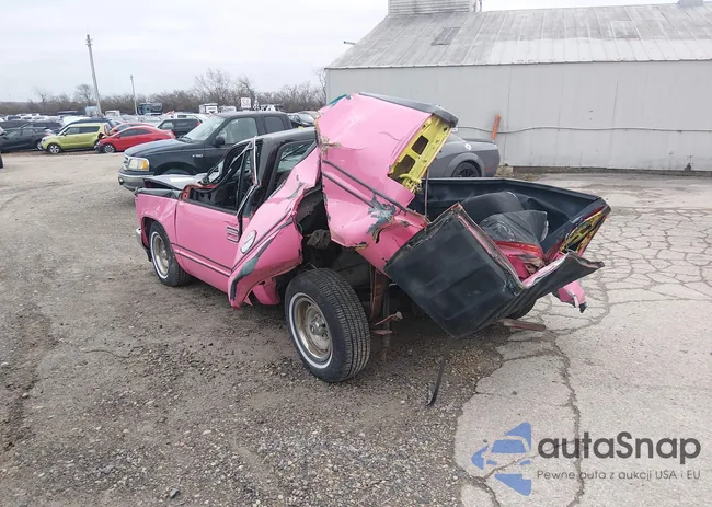 1GCEC14W6TZ183079: 43638297