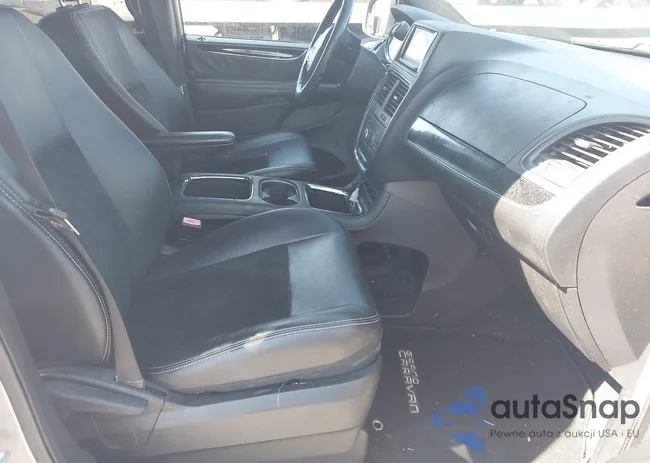 2C4RDGCG5FR705047: 43638531