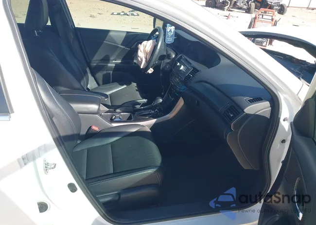 1HGCR2F54GA128037: 43638753