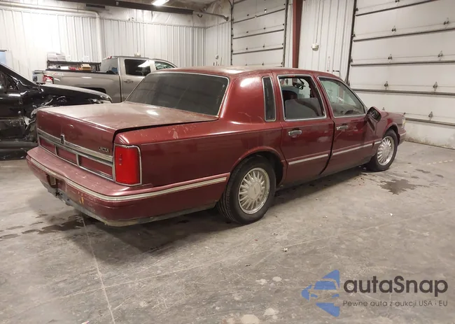 1LNLM83W3TY607897: 43637942