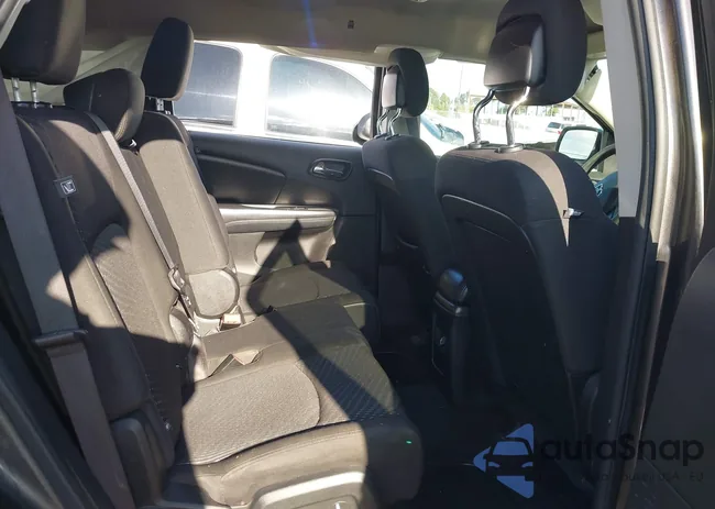 3C4PDCBG5HT531577: 43638241