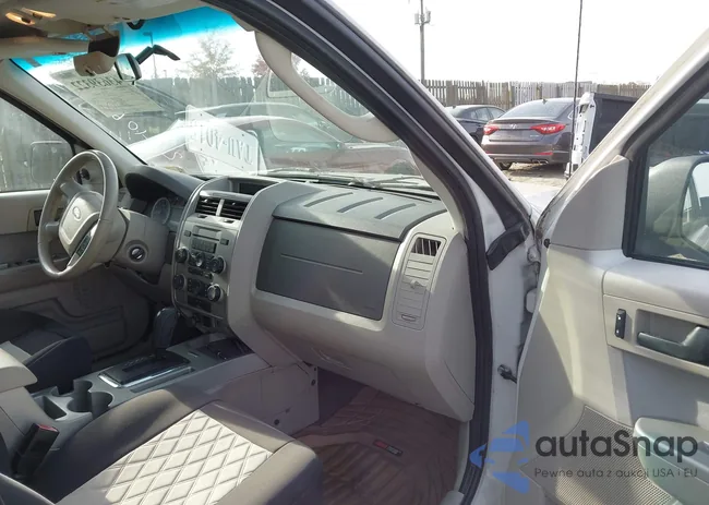 1FMCU0DG2AKC45957: 43639322