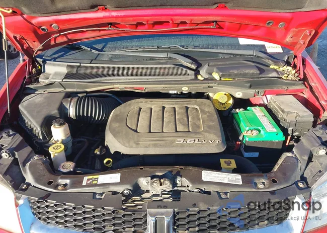 2C4RDGCGXER140972: 43640245