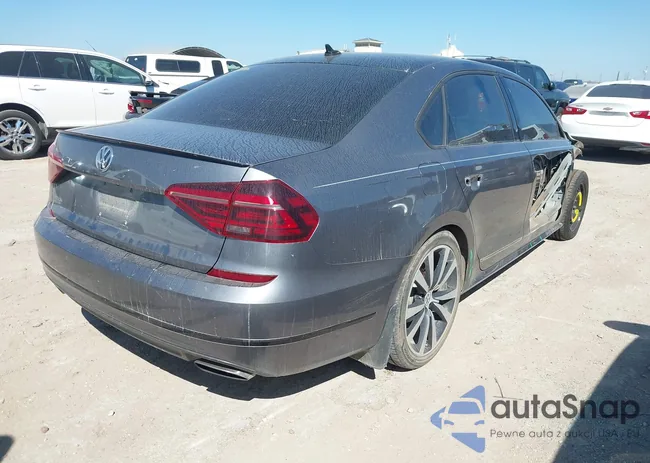 1VWJM7A35JC051405: 43640259