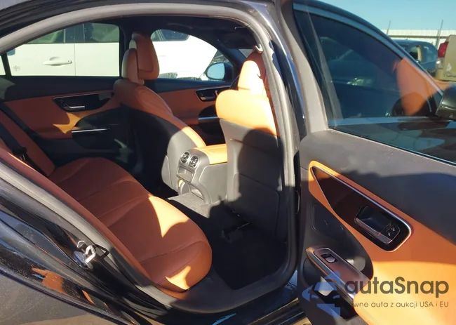 W1KAF4HB9PR082323: 43641274