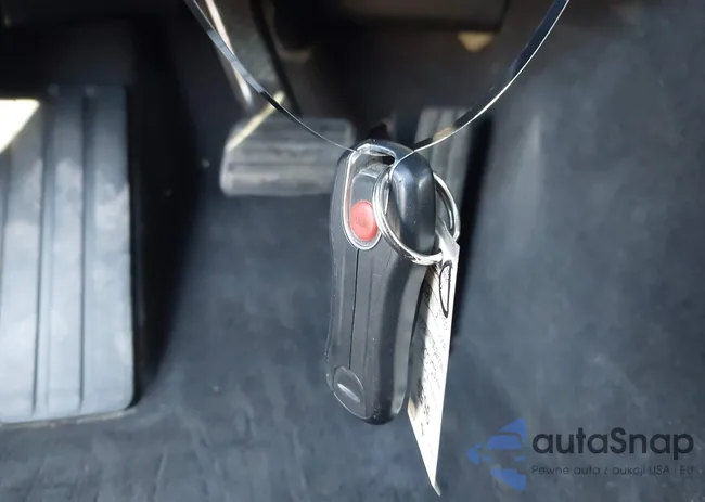 WP0AA2A74JL101325: 43641305